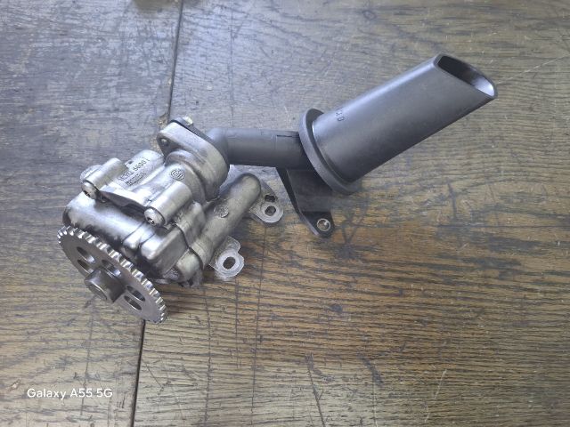 bontott FORD TRANSIT Olajszivattyú