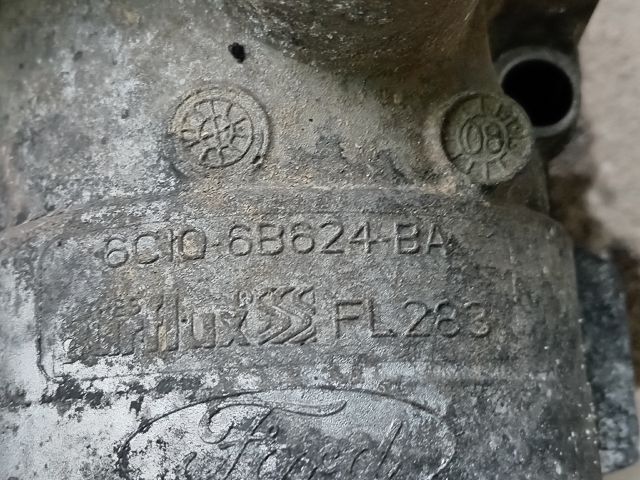 bontott FORD TRANSIT Olajszűrő Ház