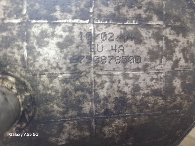 bontott FORD TRANSIT Olajszűrő Ház