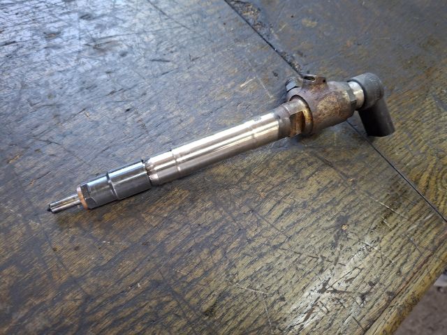 bontott FORD TRANSIT Porlasztó (1 db)