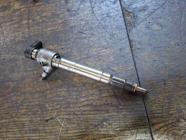 bontott FORD TRANSIT Porlasztó (1 db)