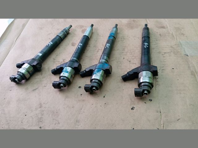 bontott FORD TRANSIT Porlasztó (1 db)