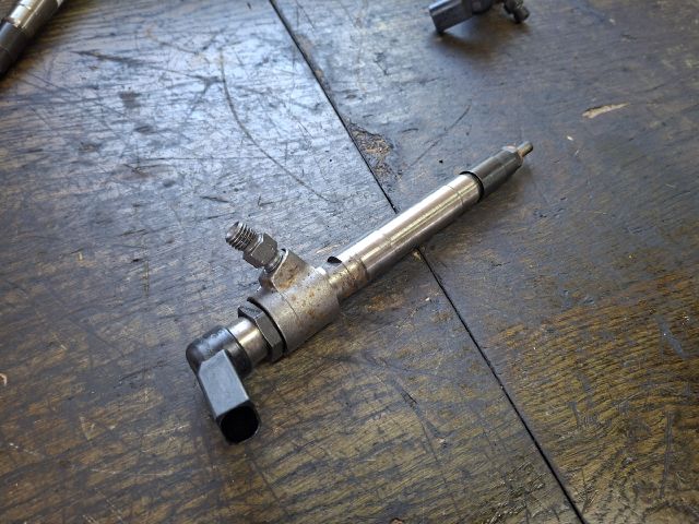 bontott FORD TRANSIT Porlasztó (1 db)