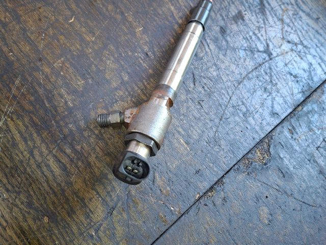 bontott FORD TRANSIT Porlasztó (1 db)