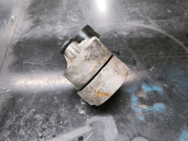 bontott FORD TRANSIT Szíjfeszítő Görgő