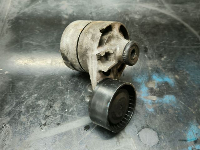 bontott FORD TRANSIT Szíjfeszítő Görgő