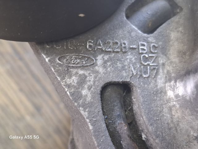 bontott FORD TRANSIT Szíjfeszítő Görgő