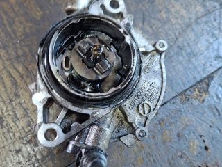 bontott FORD TRANSIT Vákumpumpa