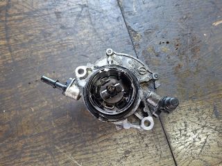 bontott FORD TRANSIT Vákumpumpa