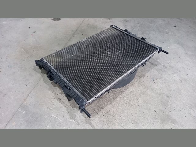 bontott FORD TRANSIT Vízhűtő Radiátor (Nem klímás)