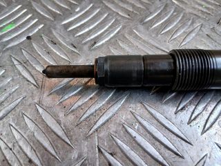 bontott FORD TRANSIT Porlasztó (1 db)