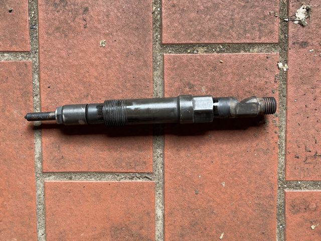 bontott FORD TRANSIT Porlasztó (1 db)