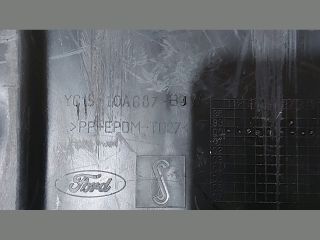 bontott FORD TRANSIT Akkumulátor Fedél