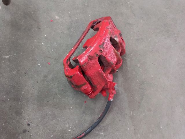 bontott FORD TRANSIT Bal első Féknyereg Munkahengerrel