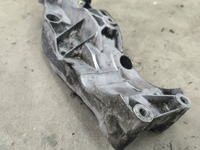 bontott FORD TRANSIT Generátor Tartó Bak