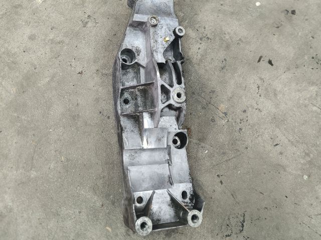 bontott FORD TRANSIT Generátor Tartó Bak