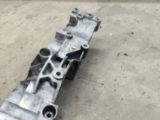 bontott FORD TRANSIT Generátor Tartó Bak