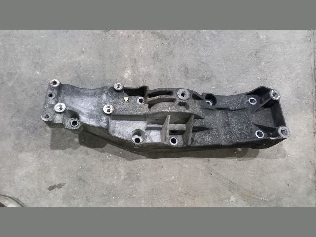 bontott FORD TRANSIT Generátor Tartó Bak