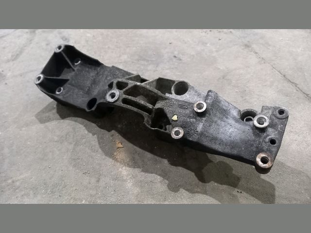 bontott FORD TRANSIT Generátor Tartó Bak