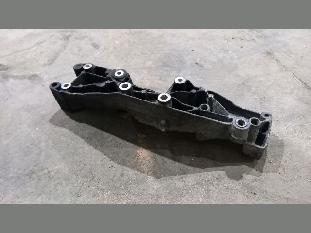 bontott FORD TRANSIT Generátor Tartó Bak