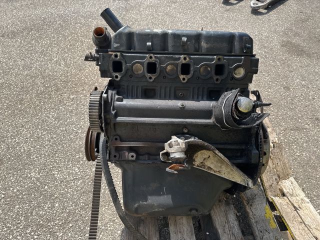 bontott FORD TRANSIT Motor (Fűzött blokk hengerfejjel)