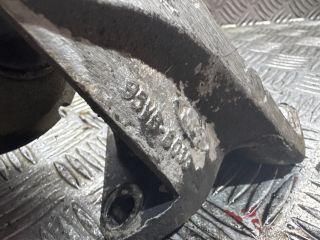 bontott FORD TRANSIT Motor Tartó Bak (Fém)