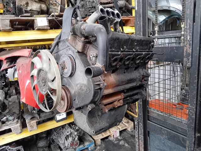 bontott FORD TRANSIT Motor (Fűzött blokk hengerfejjel)