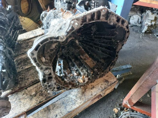 bontott FORD TRANSIT Váltó (Mechanikus)