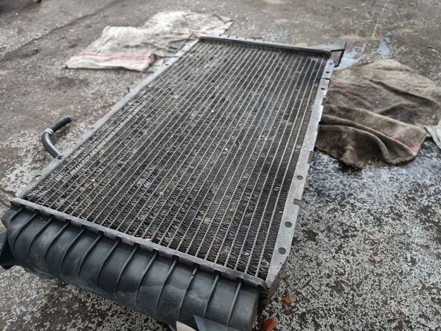 bontott FORD TRANSIT Vízhűtő Radiátor (Klímás)