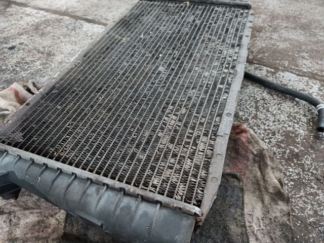 bontott FORD TRANSIT Vízhűtő Radiátor (Klímás)