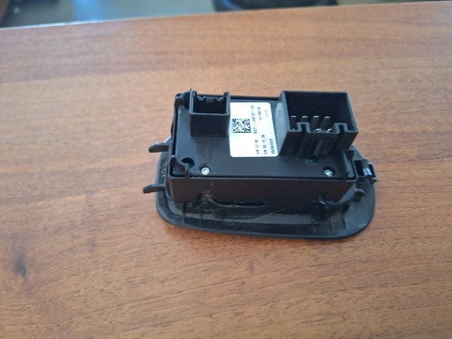 bontott FORD TRANSIT Ablakemelő Kapcsoló Négyes / Kettes