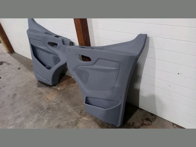 bontott FORD TRANSIT Ajtó Kárpit Szett