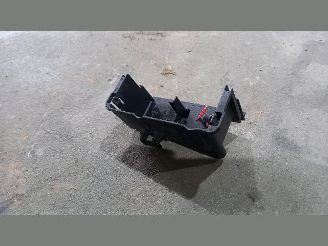 bontott FORD TRANSIT Akkumulátor Saru Fedél