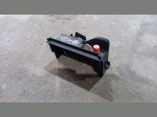 bontott FORD TRANSIT Akkumulátor Saru Fedél