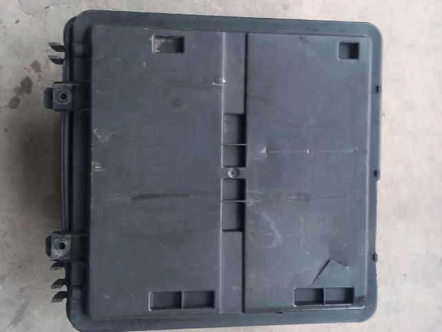 bontott FORD TRANSIT Akkumulátor Tartó