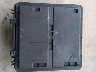 bontott FORD TRANSIT Akkumulátor Tartó