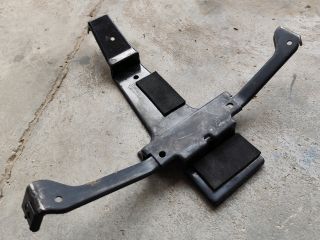 bontott FORD TRANSIT Akkumulátor Tartó