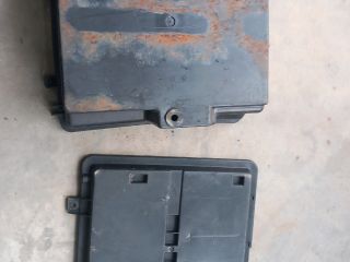 bontott FORD TRANSIT Akkumulátor Tartó