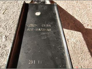 bontott FORD TRANSIT Akkumulátor Tartó