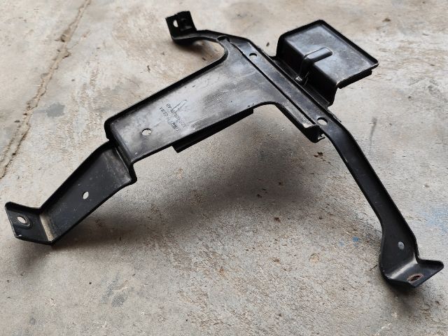 bontott FORD TRANSIT Akkumulátor Tartó