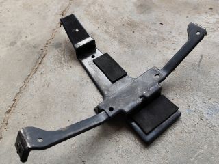 bontott FORD TRANSIT Akkumulátor Tartó