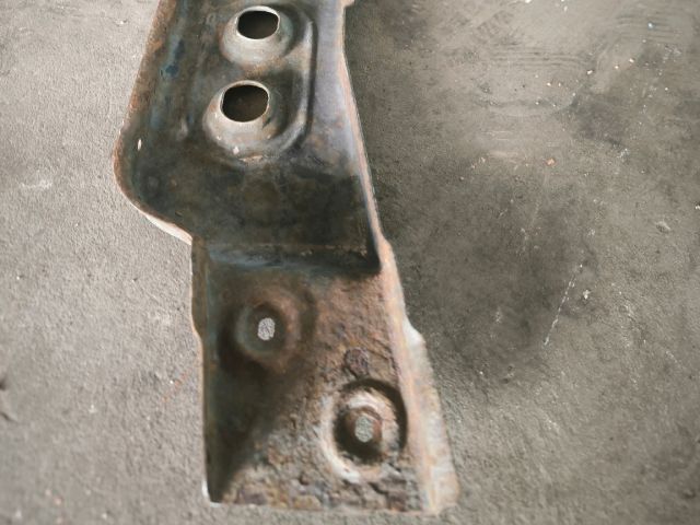 bontott FORD TRANSIT Alsó Kereszttartó