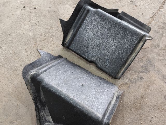 bontott FORD TRANSIT Bal B Oszlop Burkolat