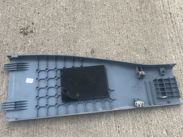 bontott FORD TRANSIT Bal B Oszlop Burkolat