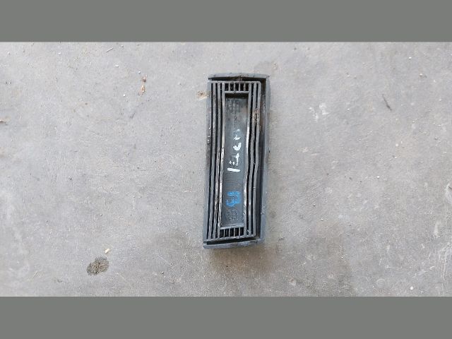 bontott FORD TRANSIT Bal B Oszlop Díszléc