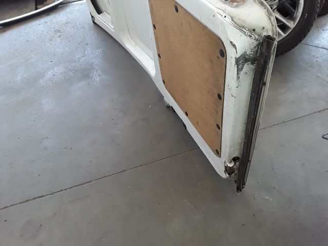 bontott FORD TRANSIT Bal Csomagtérajtó (Üres lemez)