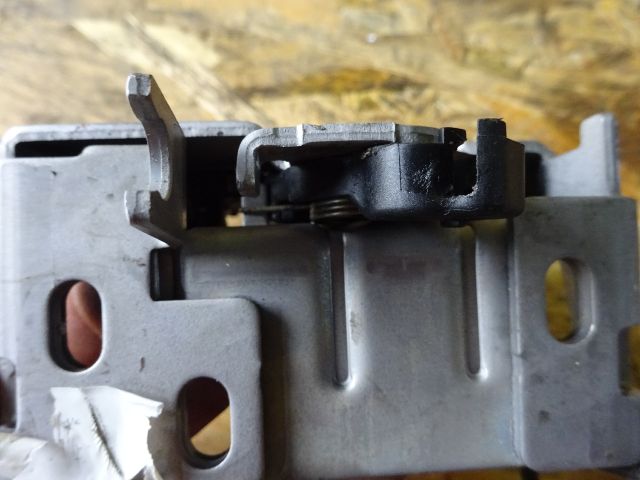 bontott FORD TRANSIT Bal Csomagtérajtó Zárszerkezet