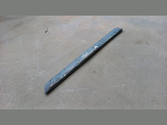 bontott FORD TRANSIT Bal első Ajtó Díszléc