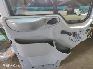 bontott FORD TRANSIT Bal első Ajtó (Részeivel)