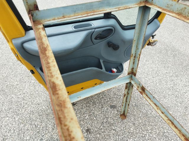 bontott FORD TRANSIT Bal első Ajtó (Részeivel)